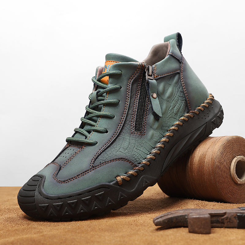 Men's vintage work boots, suitable for outdoor use