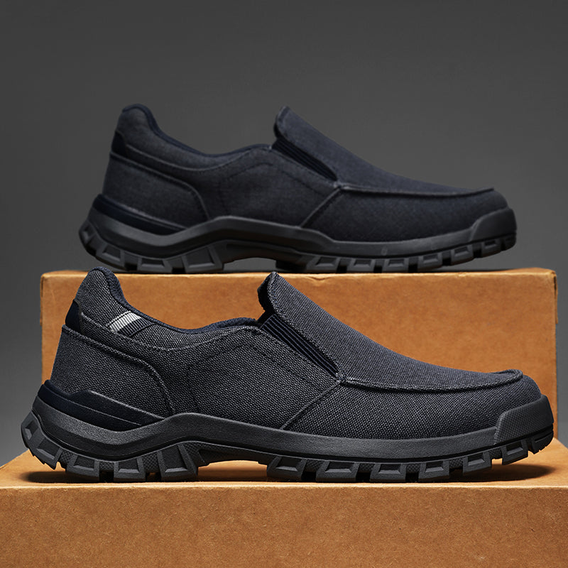 Men's comfortable, non-slip, slip-on pigskin shoes, ideal for casual walking.