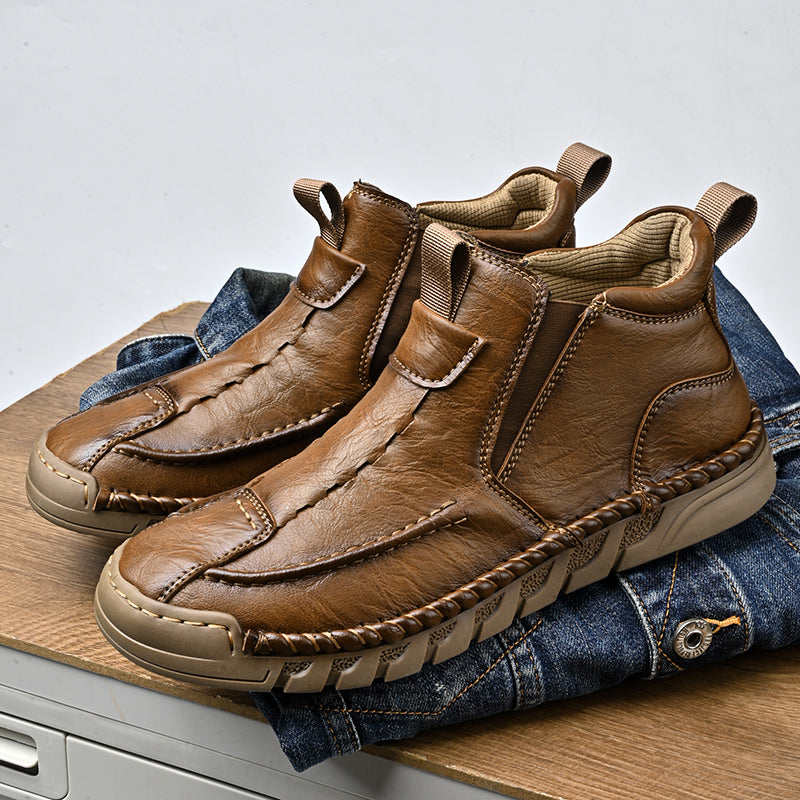 Retro leather men's boots with zipper, designed for comfort and waterproof, suitable for all seasons.