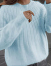 ALEXIA | ELEGANT RIBBED SWEATER WITH ROUND NECK AND FLUFFY COLLAR