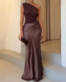 Patricia™ | Elegant pleated maxi dress with asymmetric neckline
