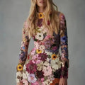 Elegant and luxurious floral embroidery