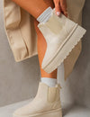Supportive footwear for sensitive feet