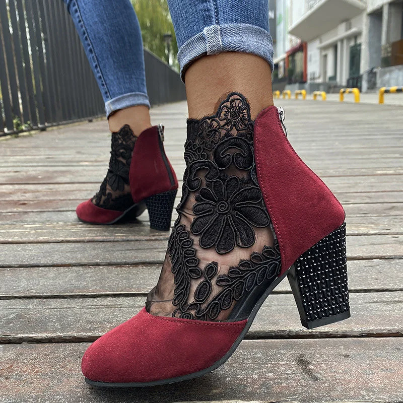 Elegant summer shoes for women