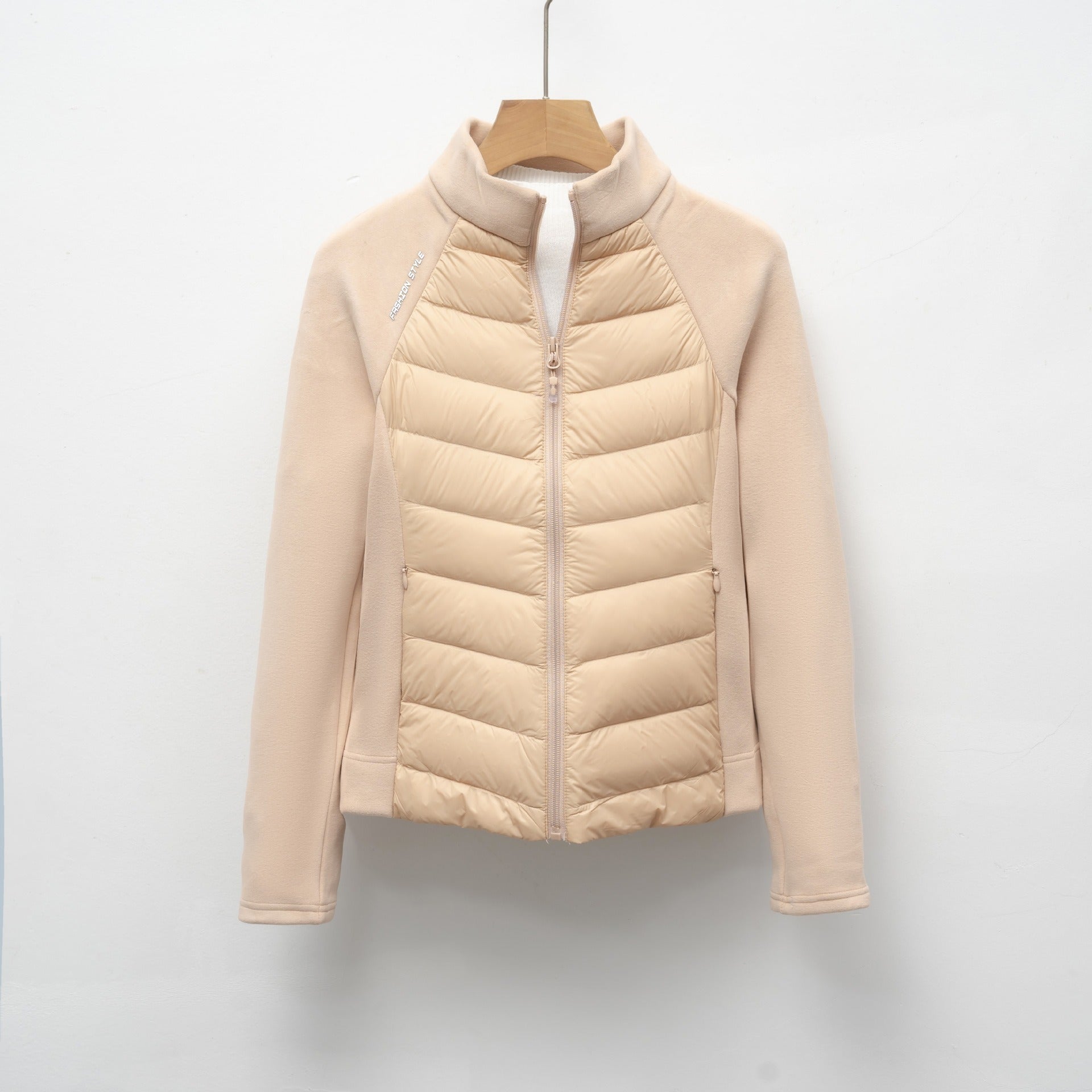 Form-fitting down jacket in Korean style