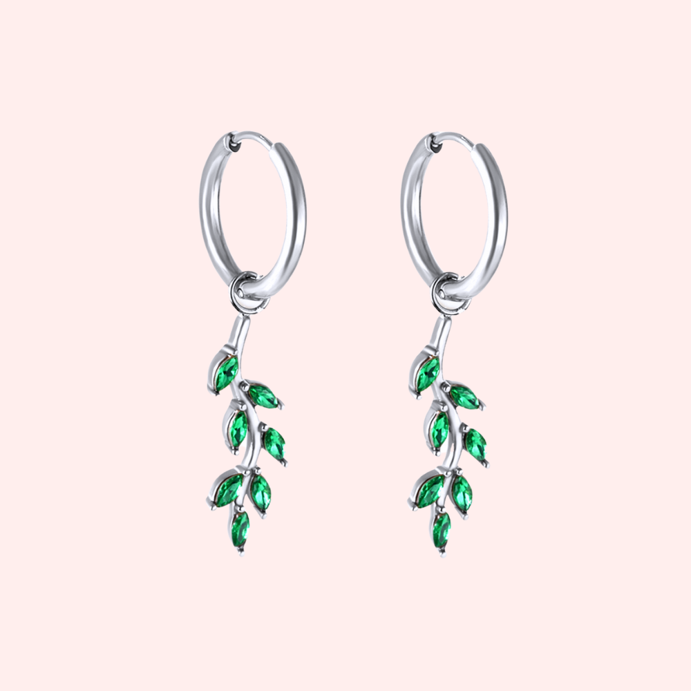 Hypoallergenic hoop with leaf motif