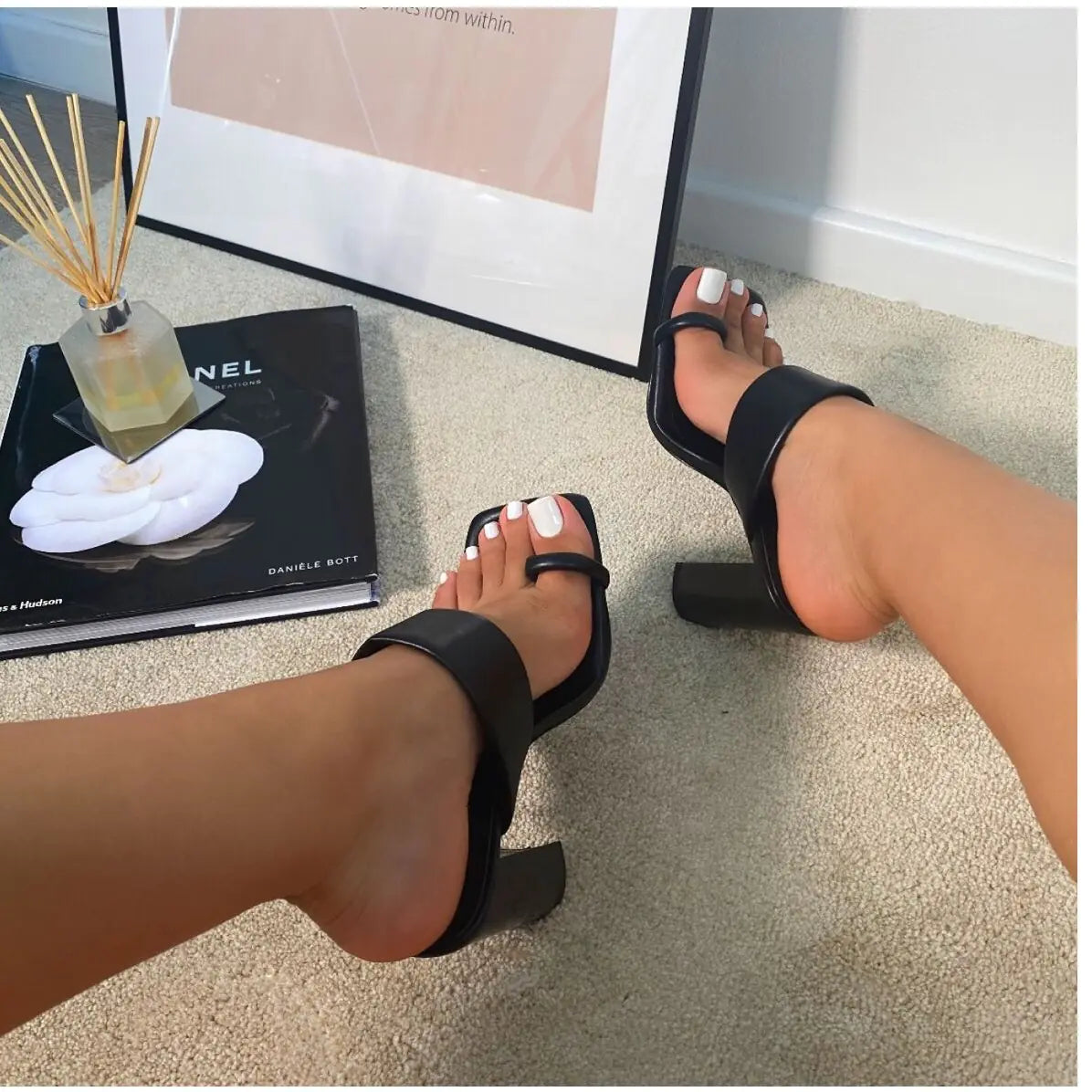Insta Heels with Toe Ring